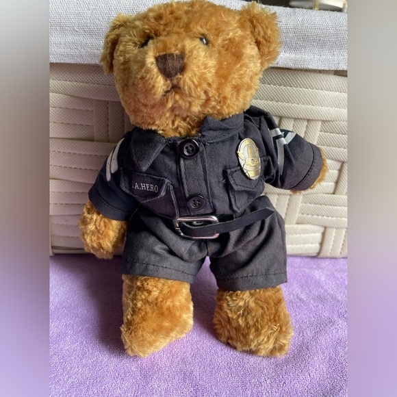 American Hero -Los Angeles Police Officer Teddy Bear - Picture 1 of 6